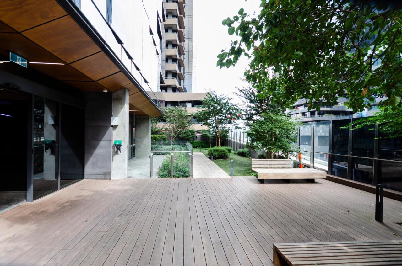 2Br Cbd Pad, City Views, Free Parking, Pool, Gym — Photos 1